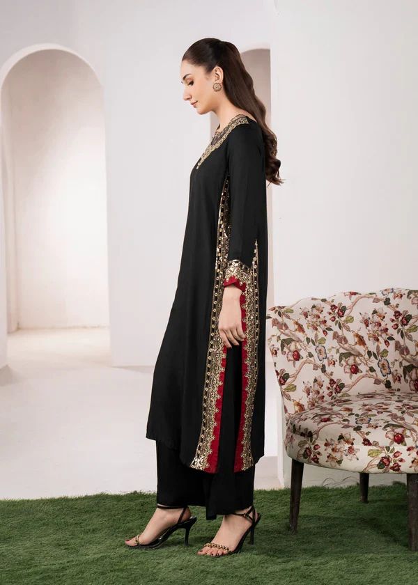 Midnight Grace – Embroidered Black Kurta & Flapper 2 Piece - Top & Buttom